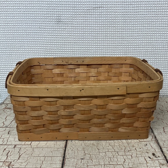 Longaberger rectangular basket - Picture 3 of 8